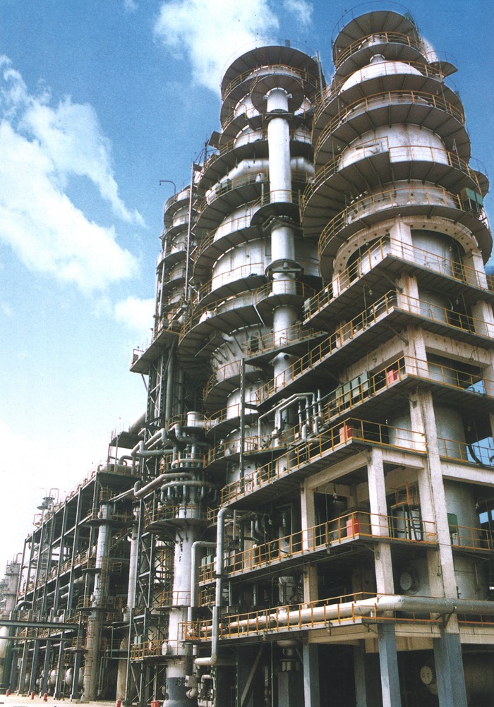 大连西太平洋炼油厂催化裂化装置防腐蚀保温工程